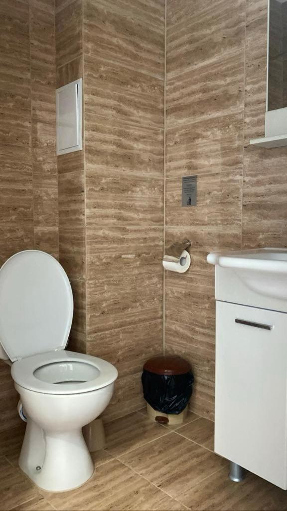 Бялата Къща Hotel Чакаларово Екстериор снимка