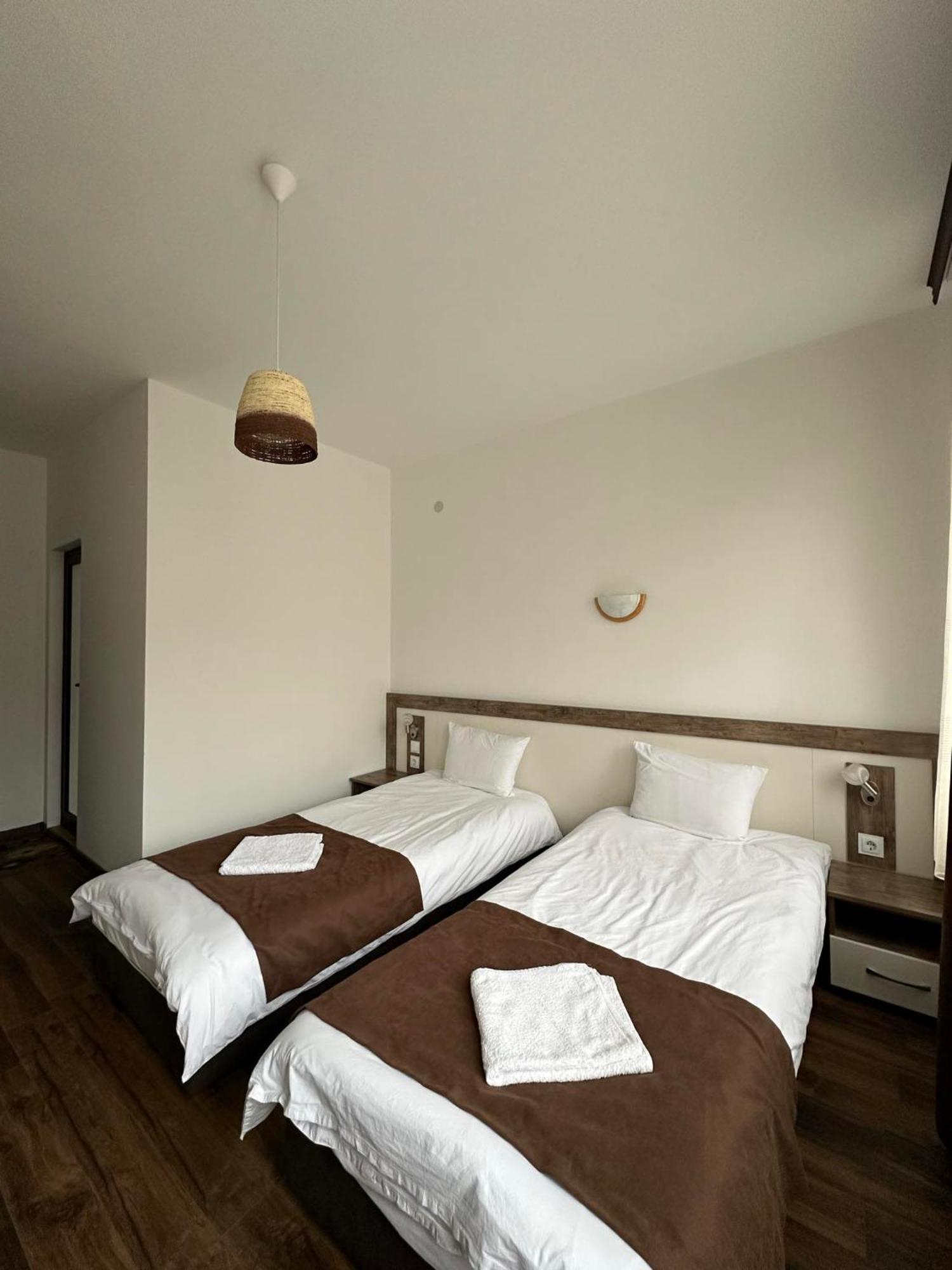 Бялата Къща Hotel Чакаларово Екстериор снимка