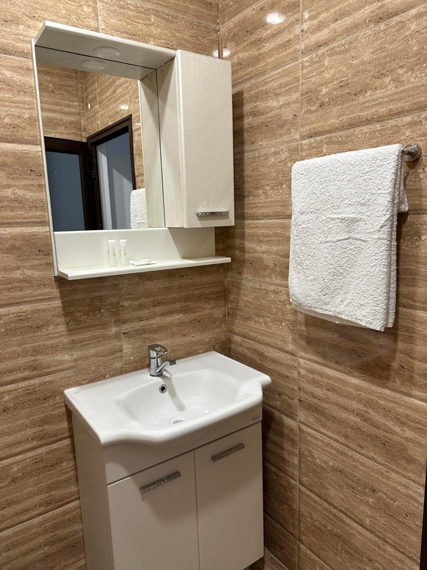Бялата Къща Hotel Чакаларово Екстериор снимка