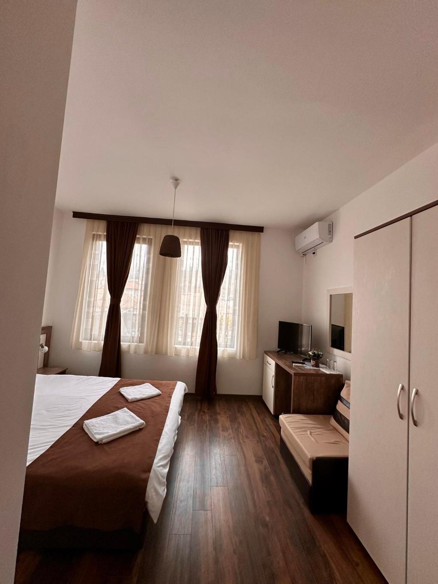 Бялата Къща Hotel Чакаларово Екстериор снимка