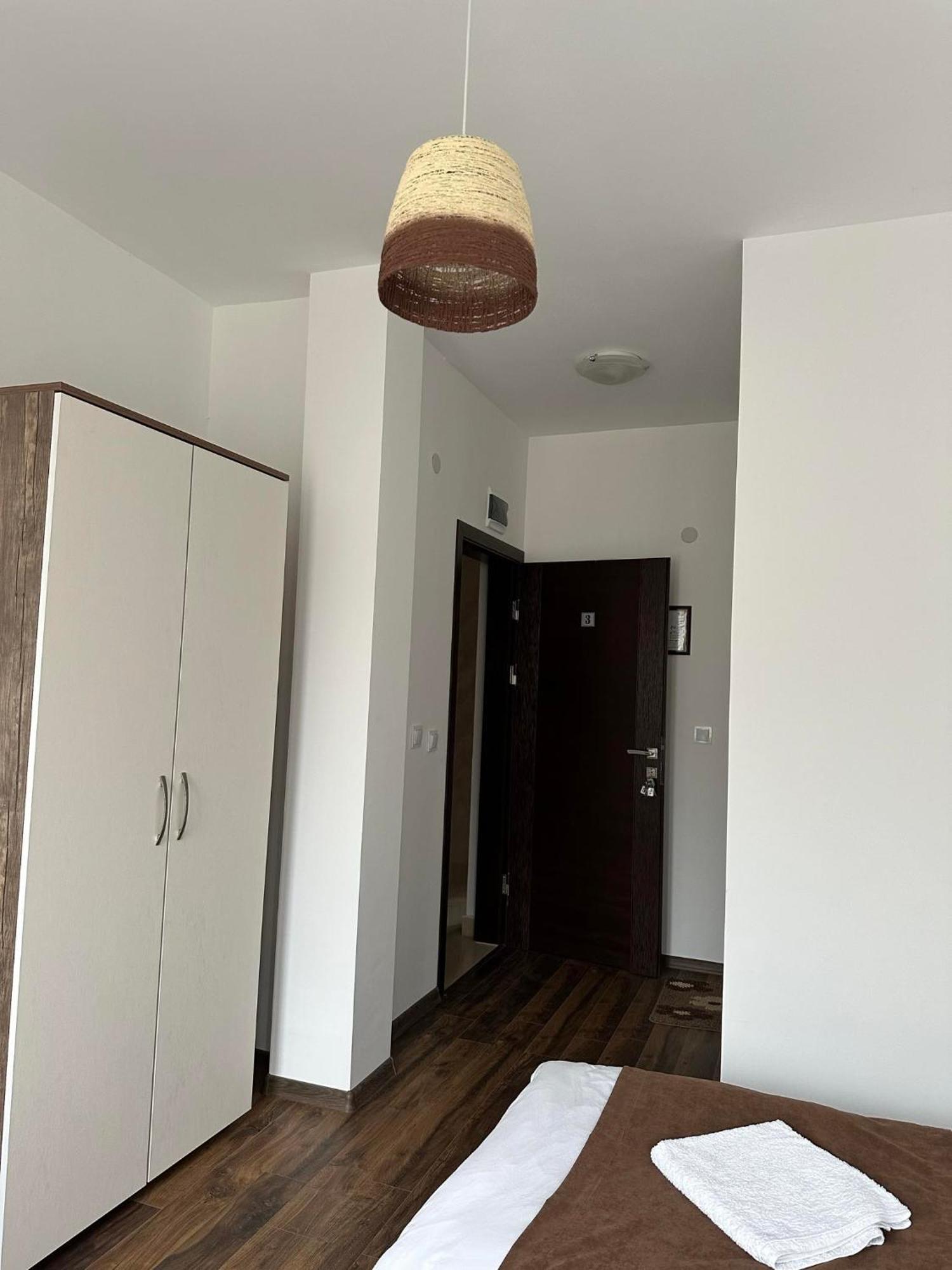 Бялата Къща Hotel Чакаларово Екстериор снимка
