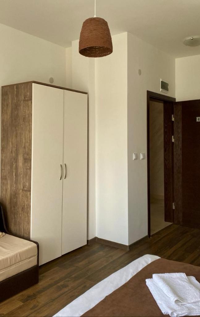 Бялата Къща Hotel Чакаларово Екстериор снимка