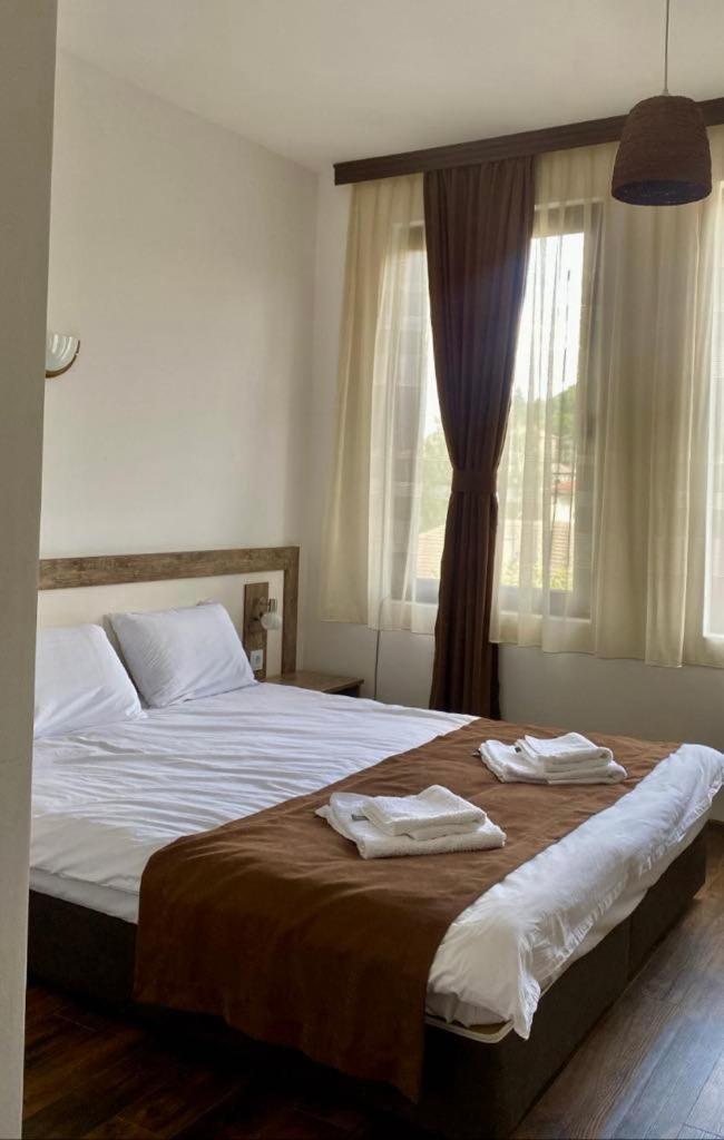 Бялата Къща Hotel Чакаларово Екстериор снимка